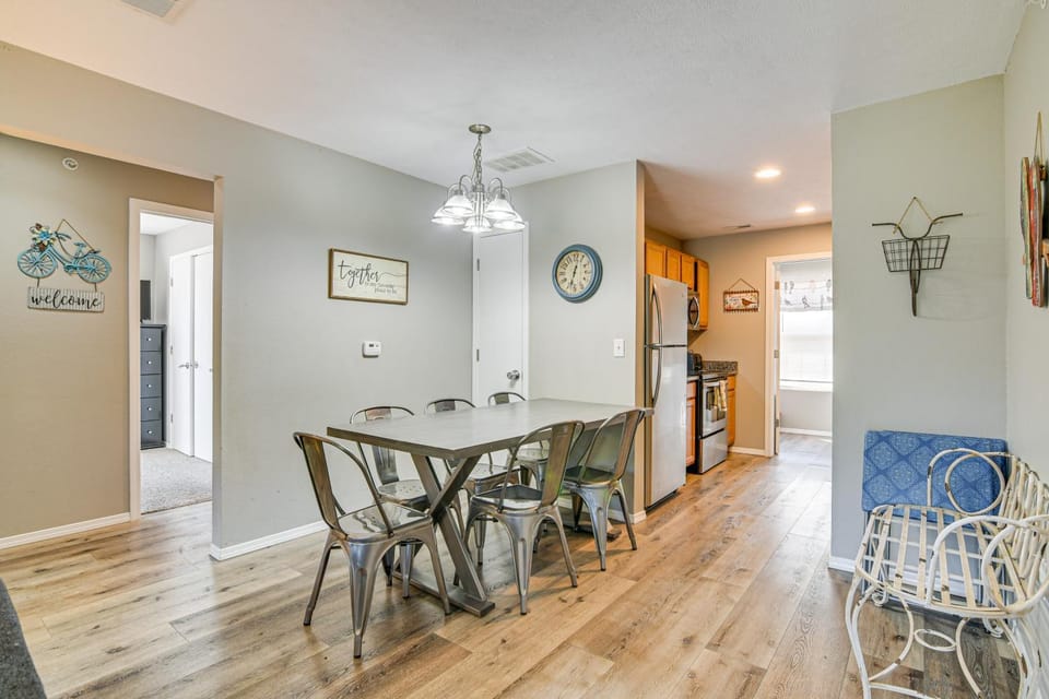 ‘Whimsy on the Hillside!' Family Condo in Branson House in Branson