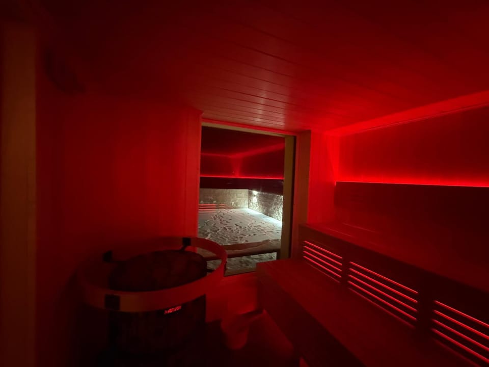 Sauna, Spa and wellness centre/facilities