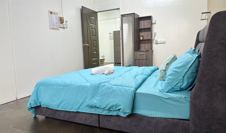 Bed, Bedroom, wardrobe