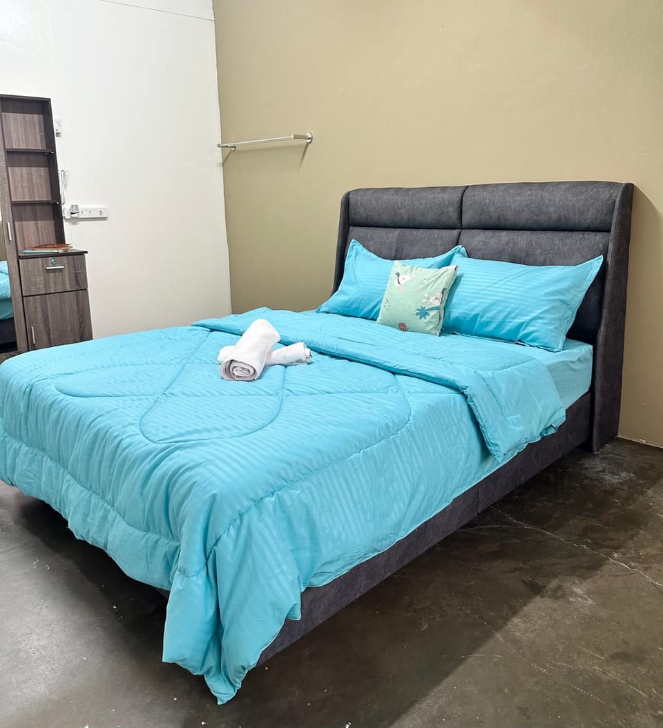 Bed, Bedroom, wardrobe