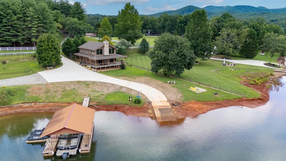 Lazy Lake Loft House in Union County
