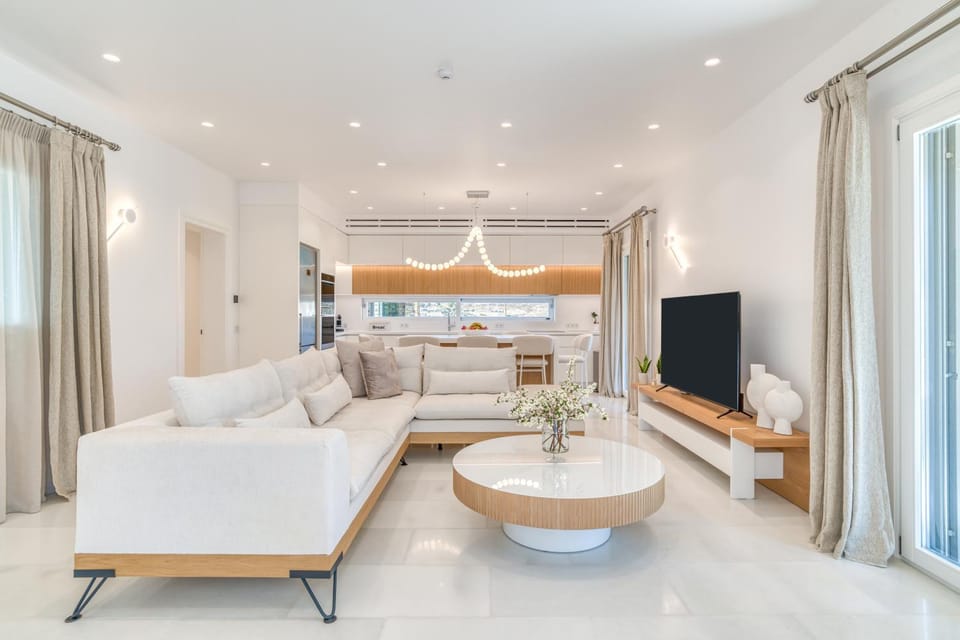 TV and multimedia, Living room, Seating area
