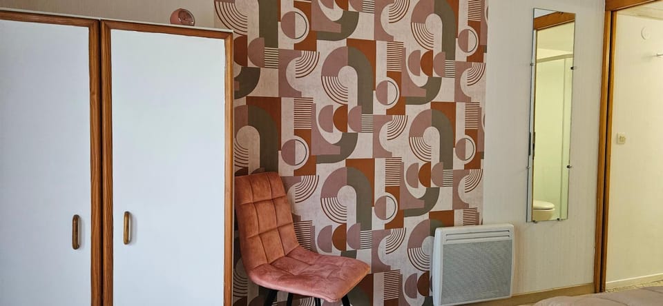 Bathroom, Living room