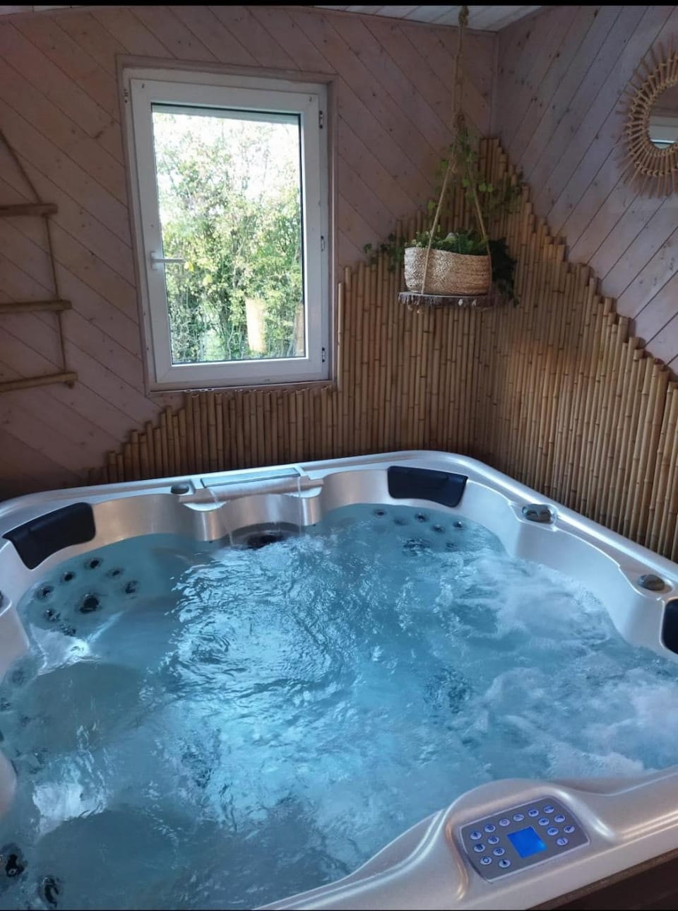 Hot Tub