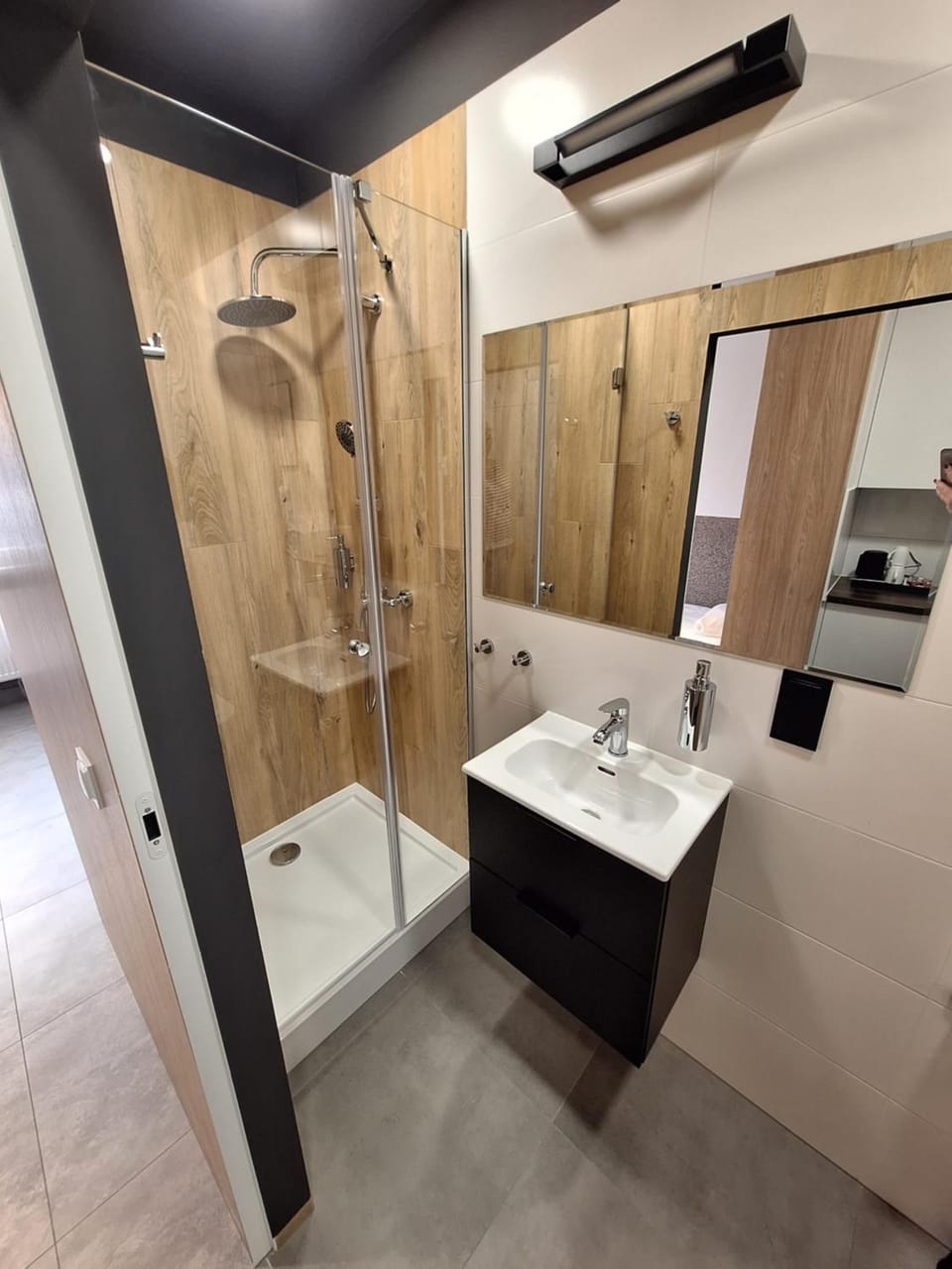 Shower, Bathroom, towels