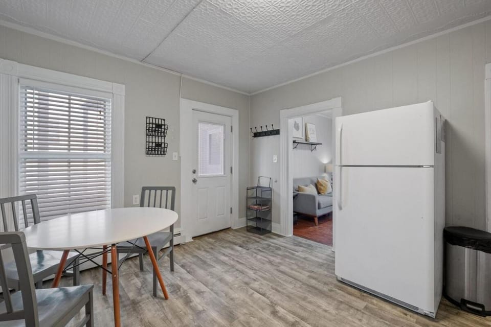 Perfect Size For Short & Mid Term Stays Apartment in Manchester