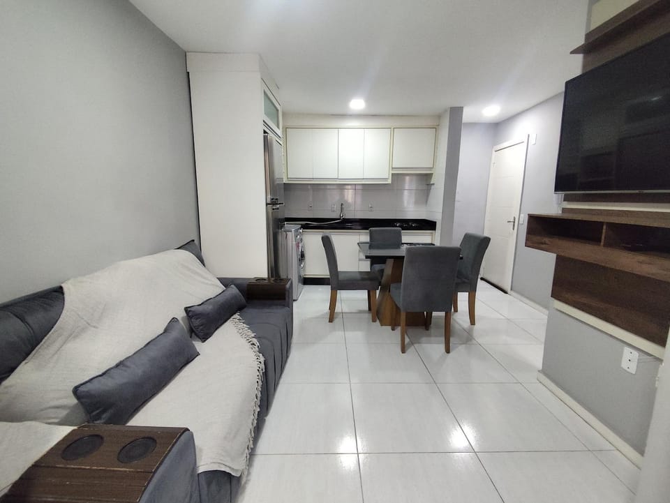 Apartments in a building 500m from Canasvieiras Beach - GALs Apartment in Florianopolis