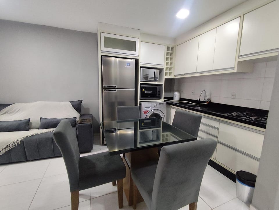 Apartments in a building 500m from Canasvieiras Beach - GALs Apartment in Florianopolis
