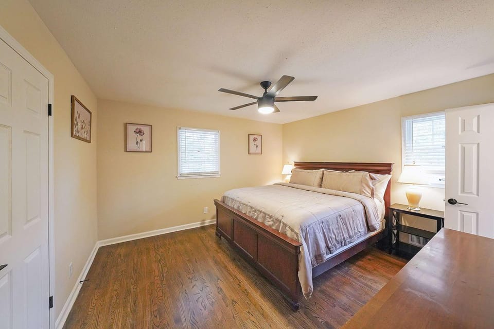 Kennesaw Komfort Home for 8 House in Allatoona Lake