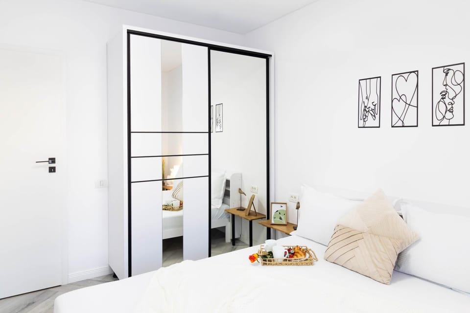Bed, Photo of the whole room, Bedroom, wardrobe