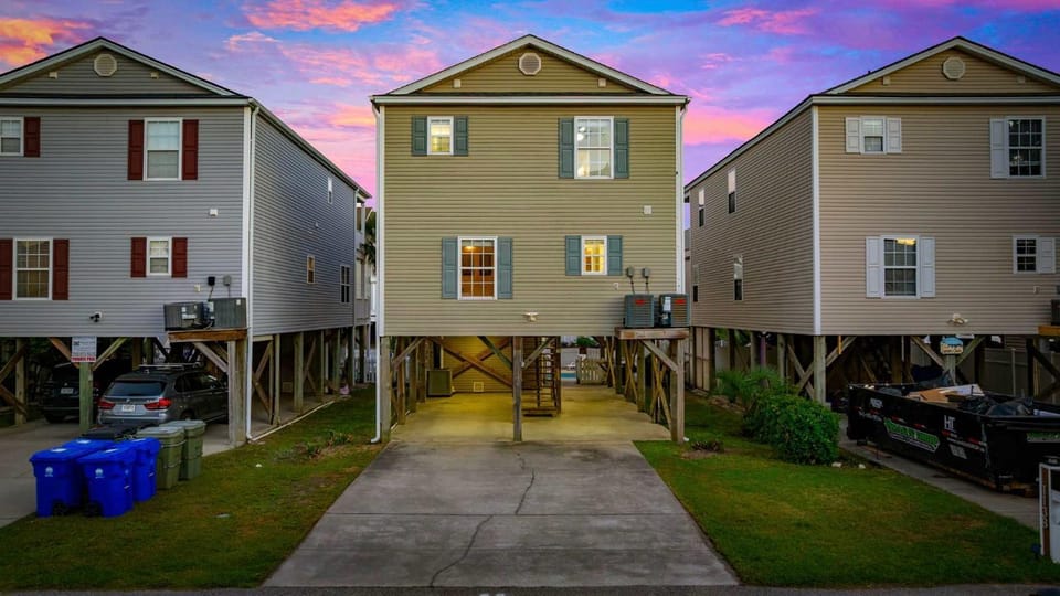 Property building, Street view, Parking