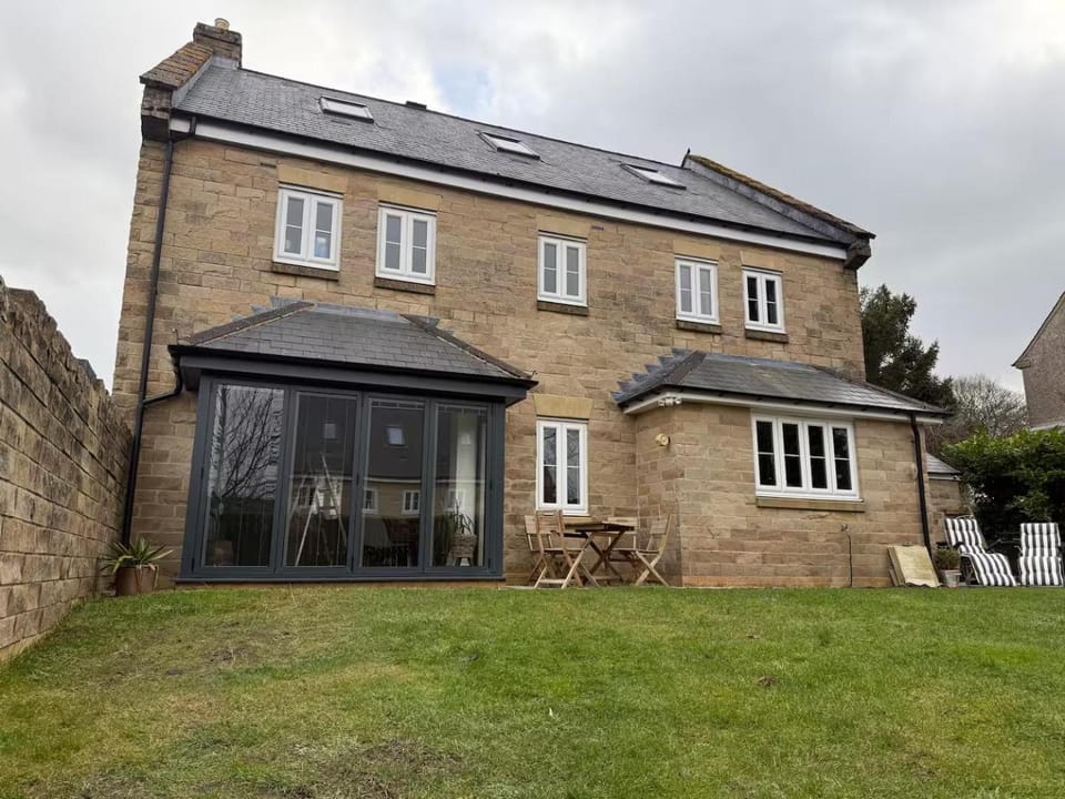 Property building, Garden, Garden view