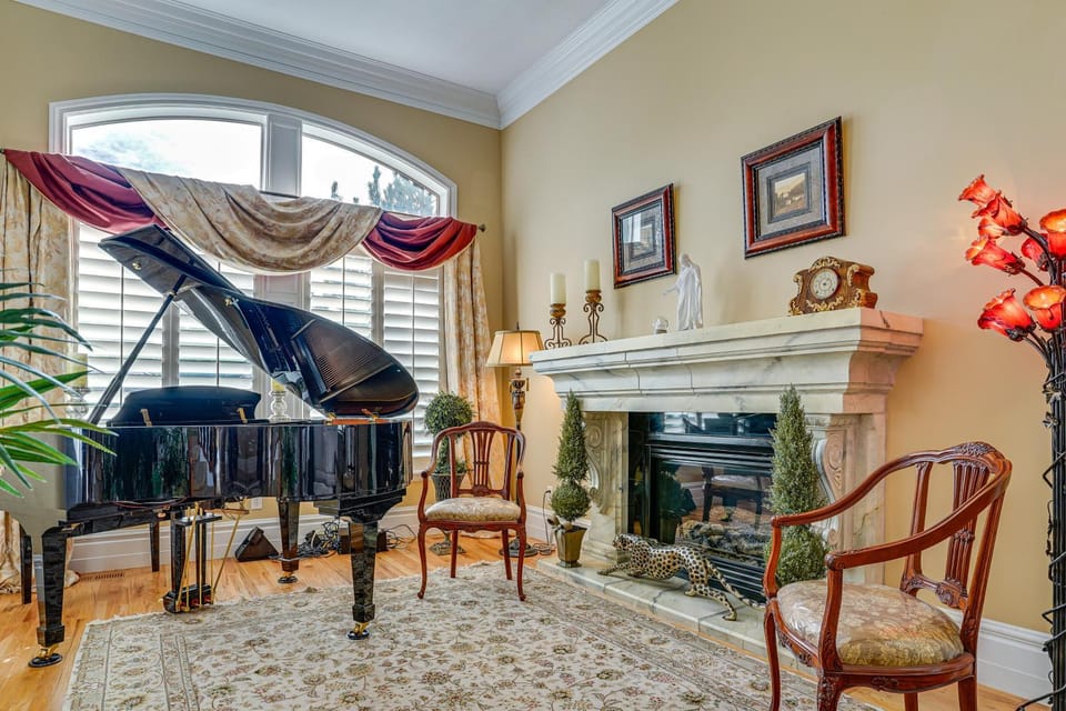 Upscale Group Getaway in Orem w/ Private Hot Tub House in Orem