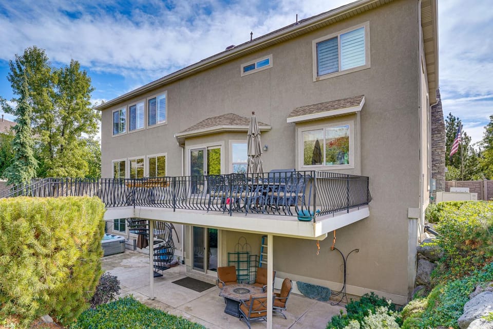 Elegant 6,300-Sq-Ft Family Home w/ Hot Tub in Orem House in Orem