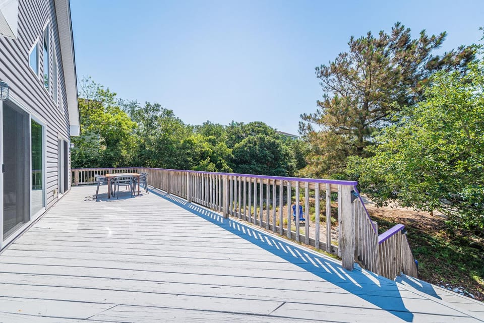 Lucky Fin - Corolla, Ocean Sands, Oceanside, 600 Yds to Beach, 4 Bedrooms, Hot Tub, Pets OK! House in Corolla