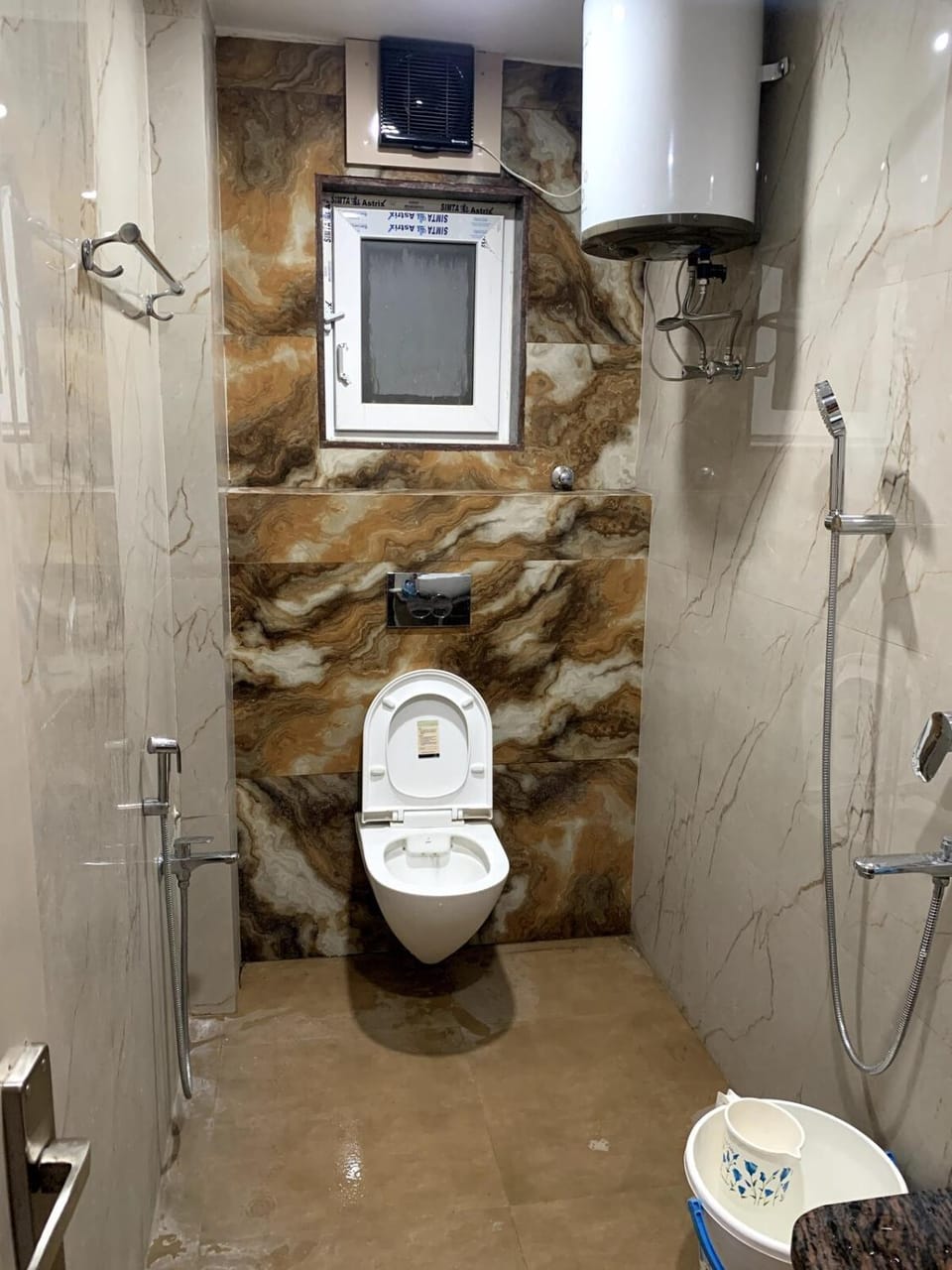 Shower, Toilet, Bathroom