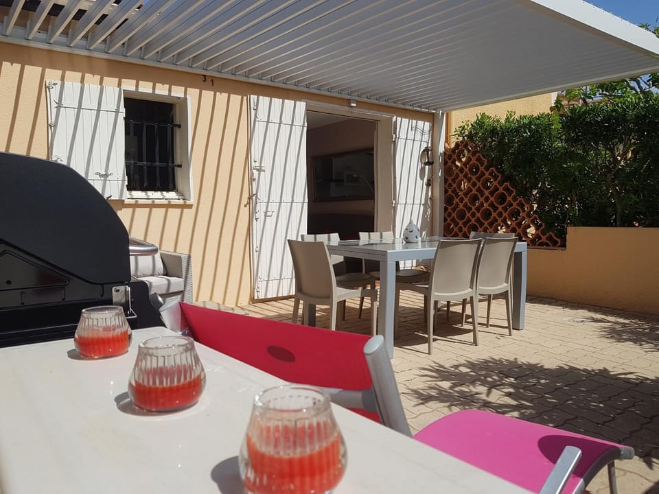 Balcony/Terrace, Dining area