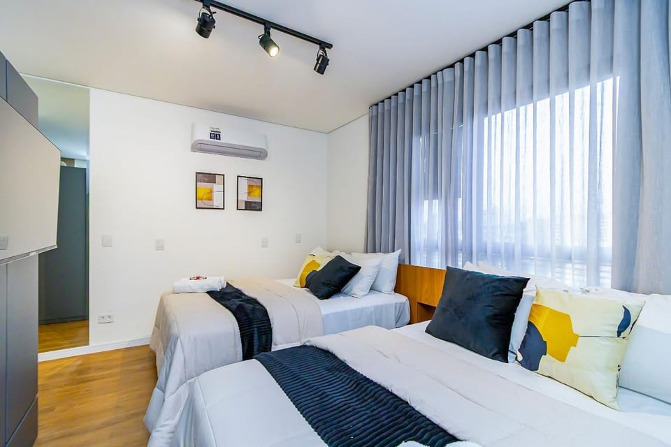 Studio com 2 Camas de Casal e Garagem - EIX0705 Apartment in Curitiba