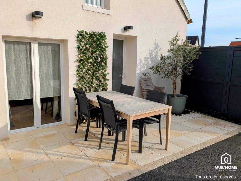 Balcony/Terrace, Dining area