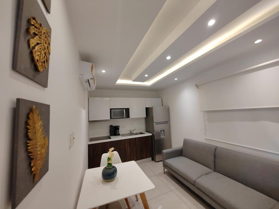 Kitchen or kitchenette, Living room