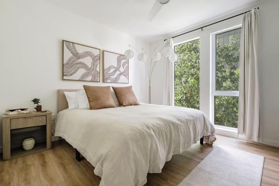 The Eyrie Group Fun Luxury DT Events Corporate Apartment in Sacramento