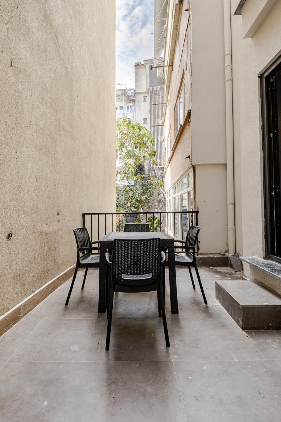 Balcony/Terrace, Dining area