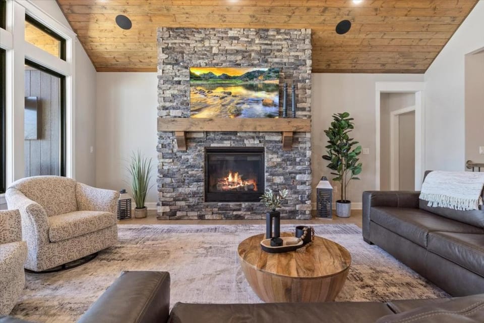 Living room, Seating area