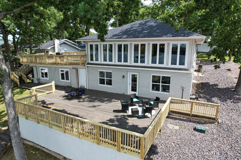 Property building, Patio, Day, Garden, View (from property/room), Balcony/Terrace