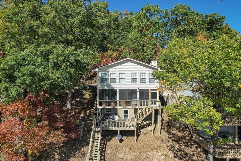 Property building, Day, Bird's eye view