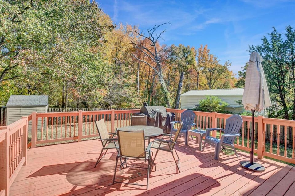 Stunning Entire Home in Lanham MD close to DC Apartment in Prince Georges County