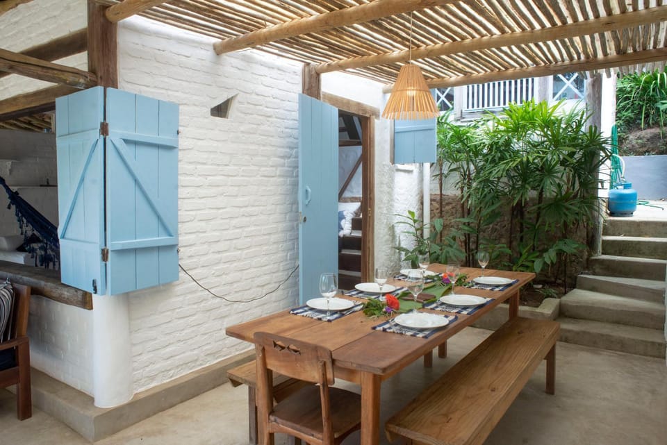 Patio, Dining area