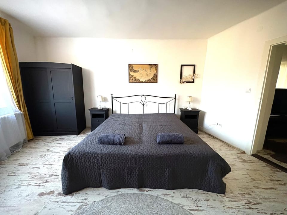 Míra Apartman Apartment in Hungary