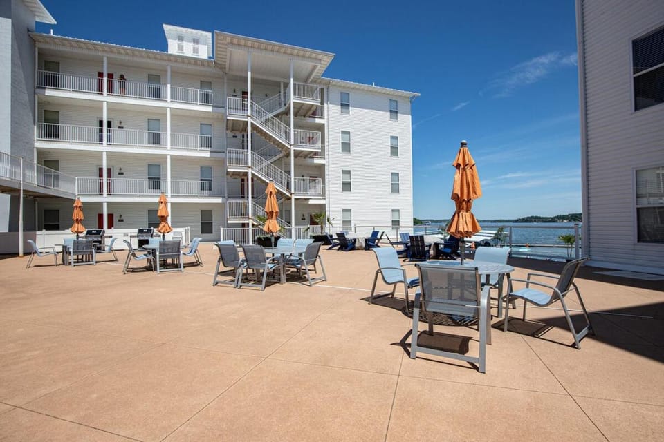 Property building, Patio, Day, View (from property/room), Balcony/Terrace, Seating area