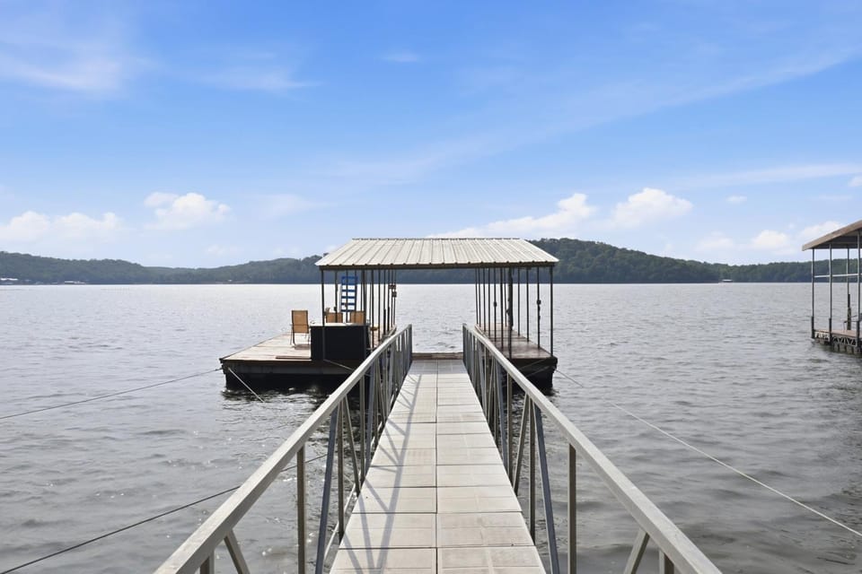 Nearby landmark, Activities