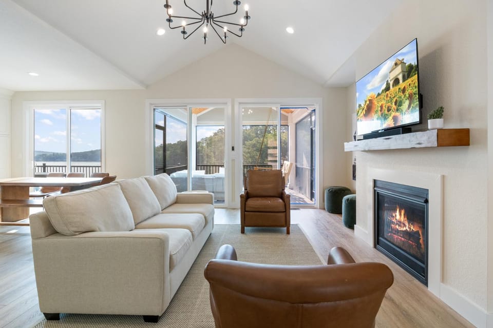 TV and multimedia, Living room, Seating area