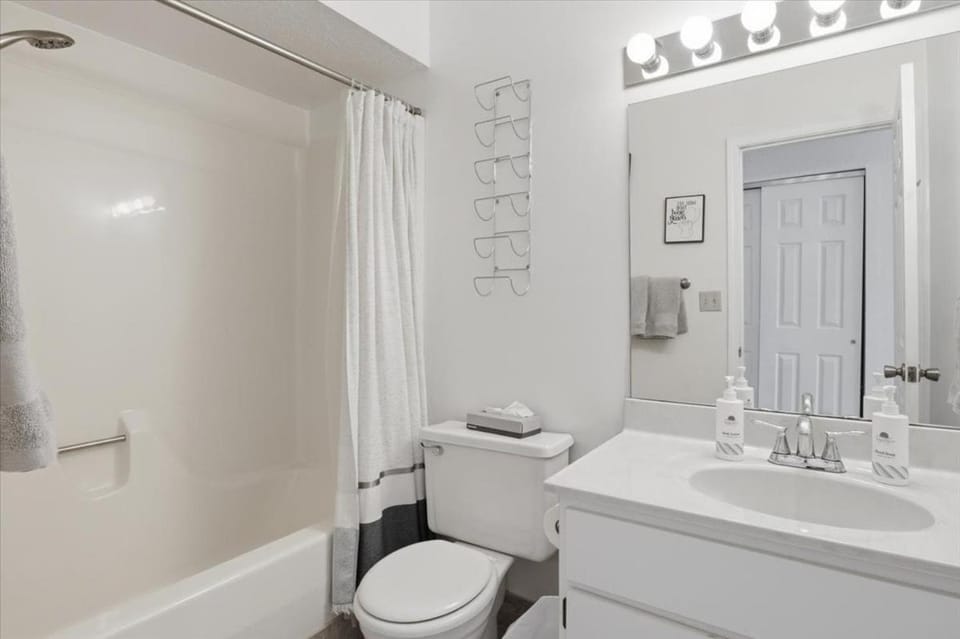 Bathroom, Bath