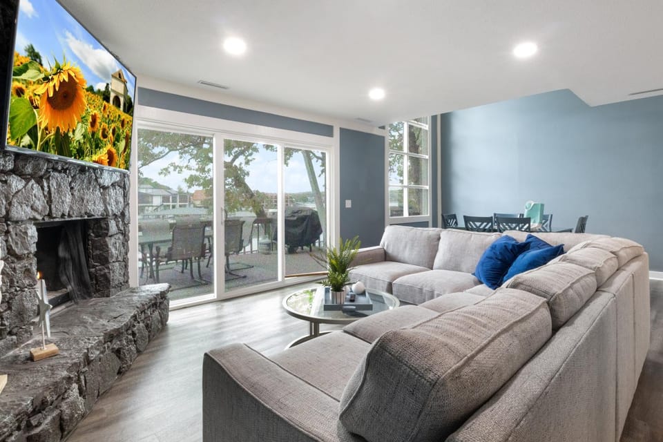 TV and multimedia, Living room, Seating area