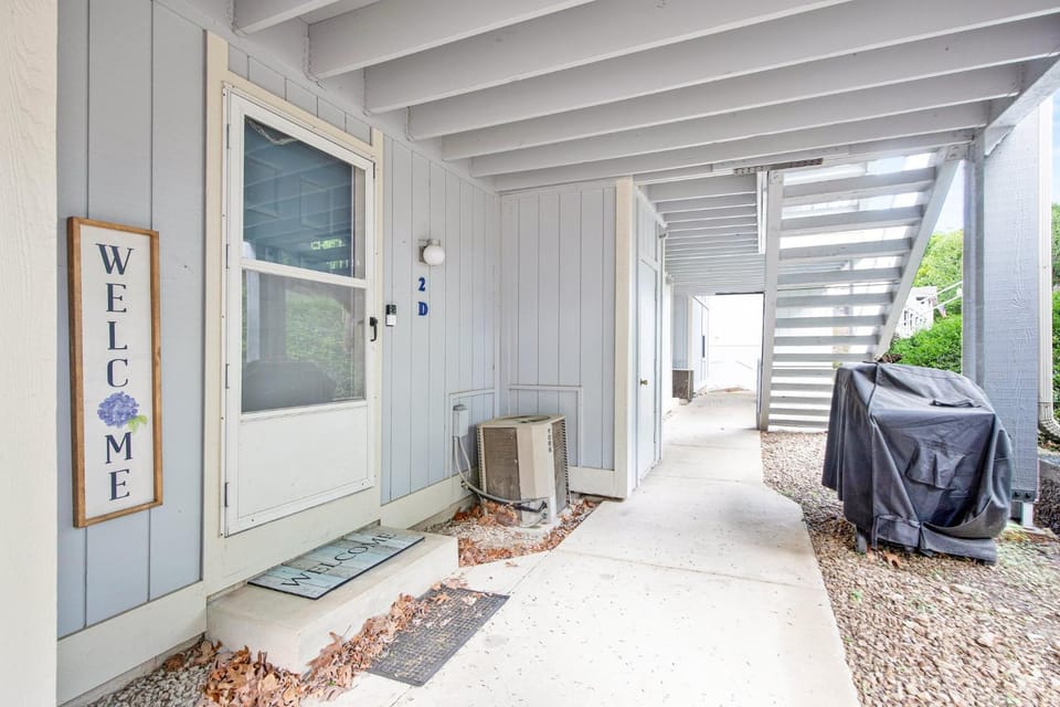 Facade/entrance, BBQ facilities