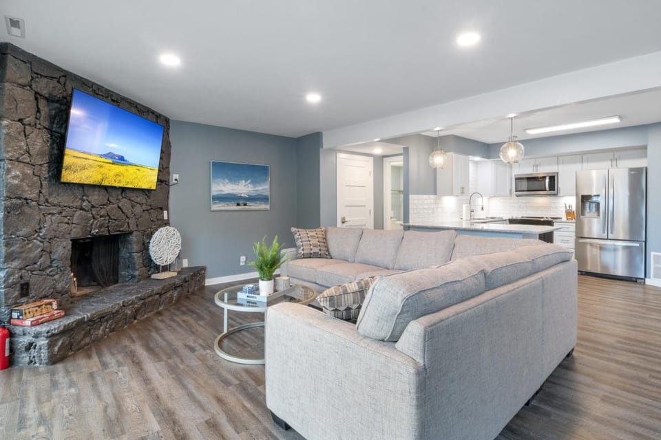 TV and multimedia, Living room, Seating area
