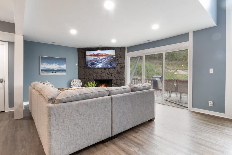 TV and multimedia, Living room, Seating area