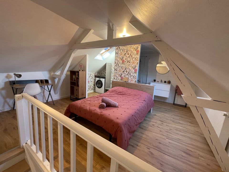 Photo of the whole room