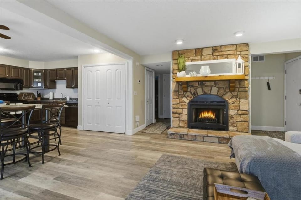 Kitchen or kitchenette, kitchen