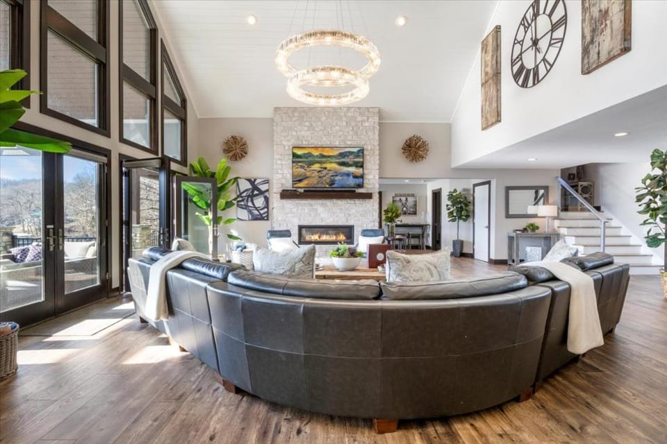 TV and multimedia, Living room, Seating area