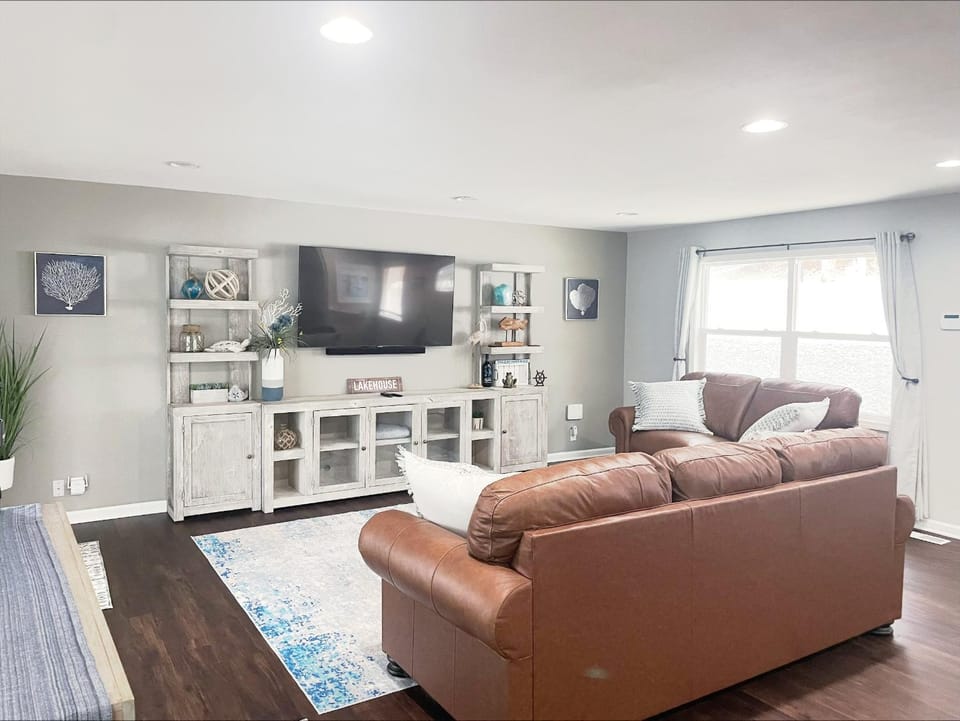 TV and multimedia, Living room, Seating area