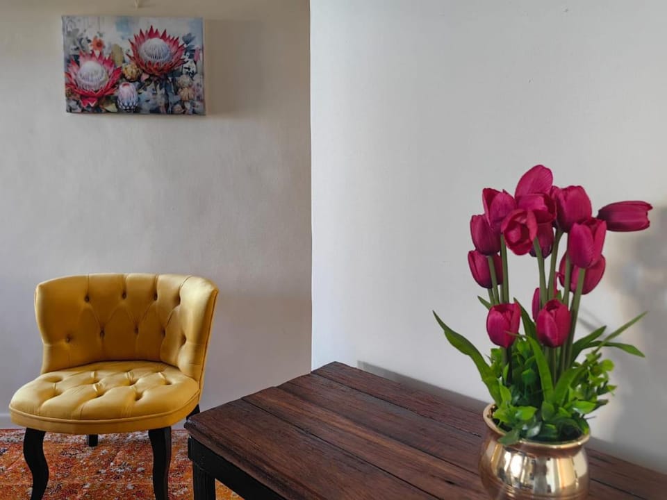Living room, Decorative detail