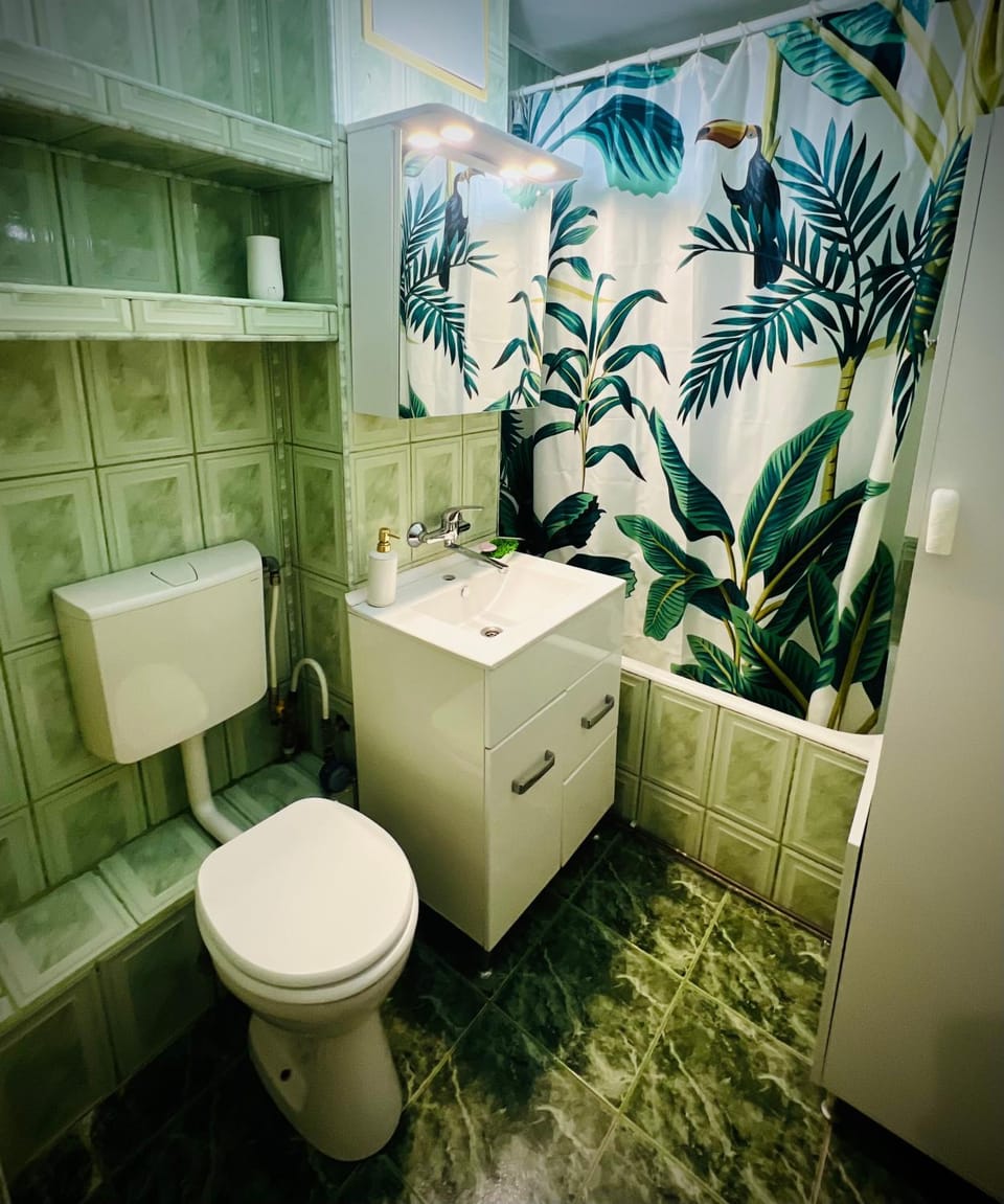 Toilet, Bathroom, Bath