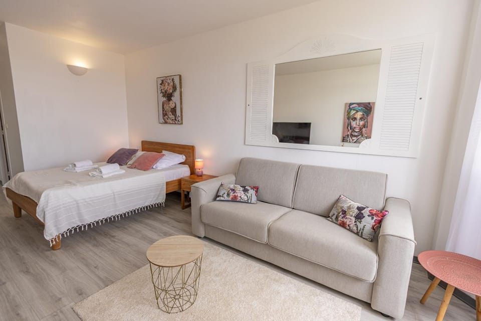 Boudoir de la Marina Apartment in Grande-Terre, Guadeloupe
