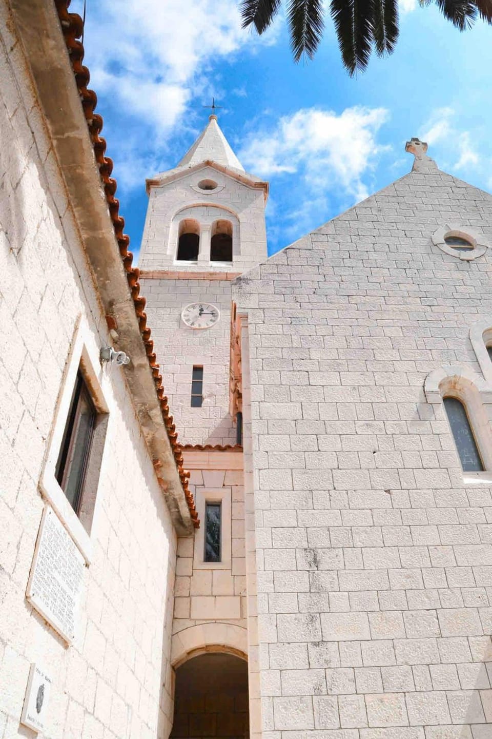 Meerblick Apartment mit großer Sonnenterrasse für 6 Personen Apartment in Split-Dalmatia County