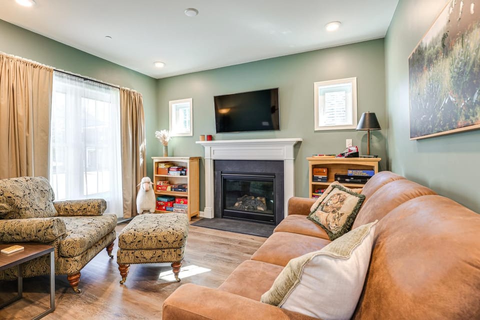 Walk to Historic Chestertown: Dog-Friendly Retreat House in Chestertown