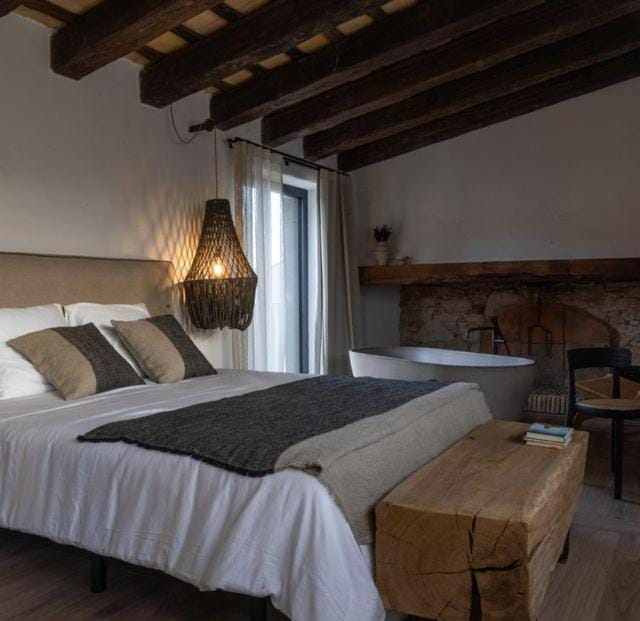 Mas Escarrà Country House in Selva